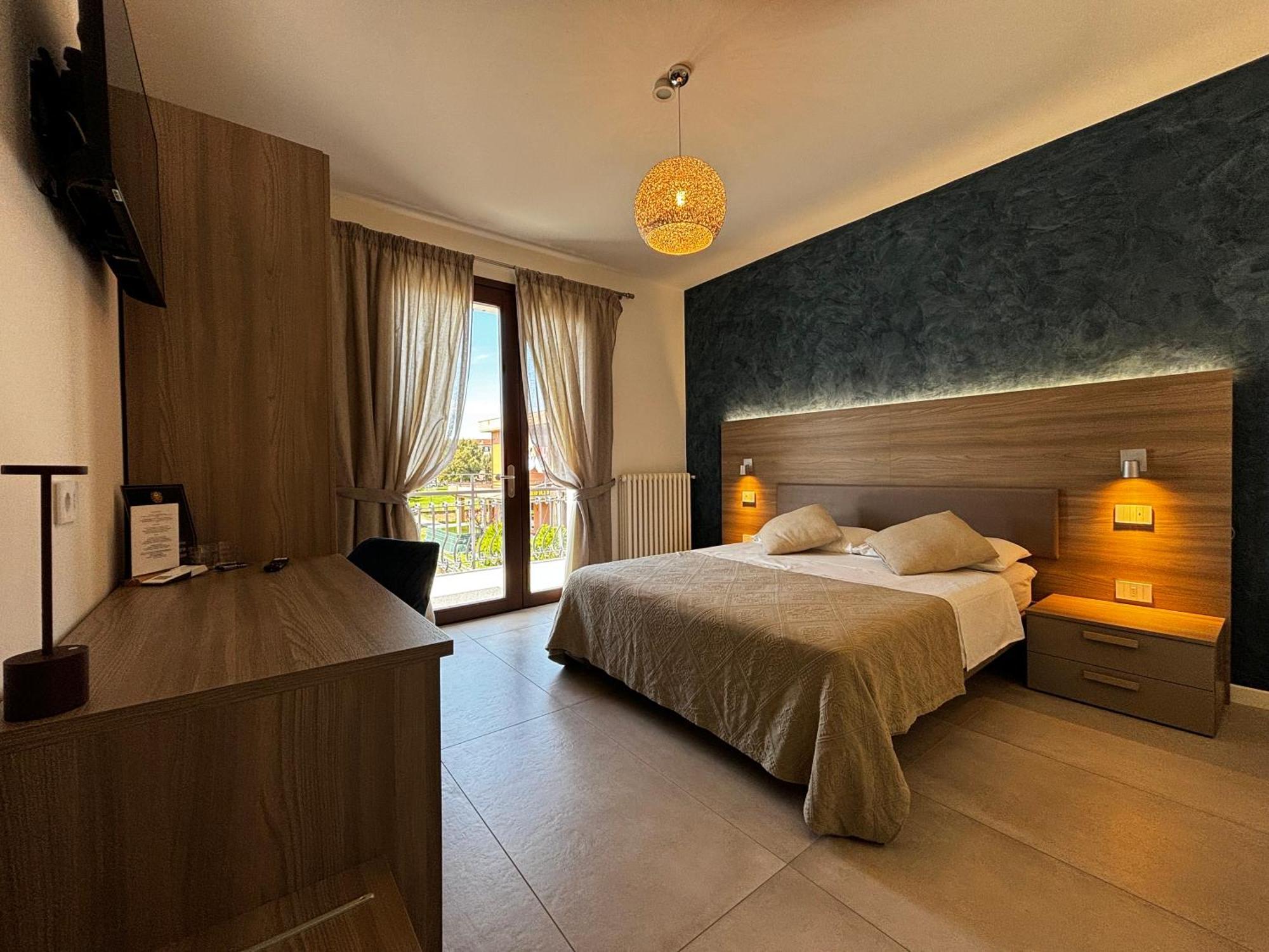 Villa Elena Desenzano del Garda Luaran gambar